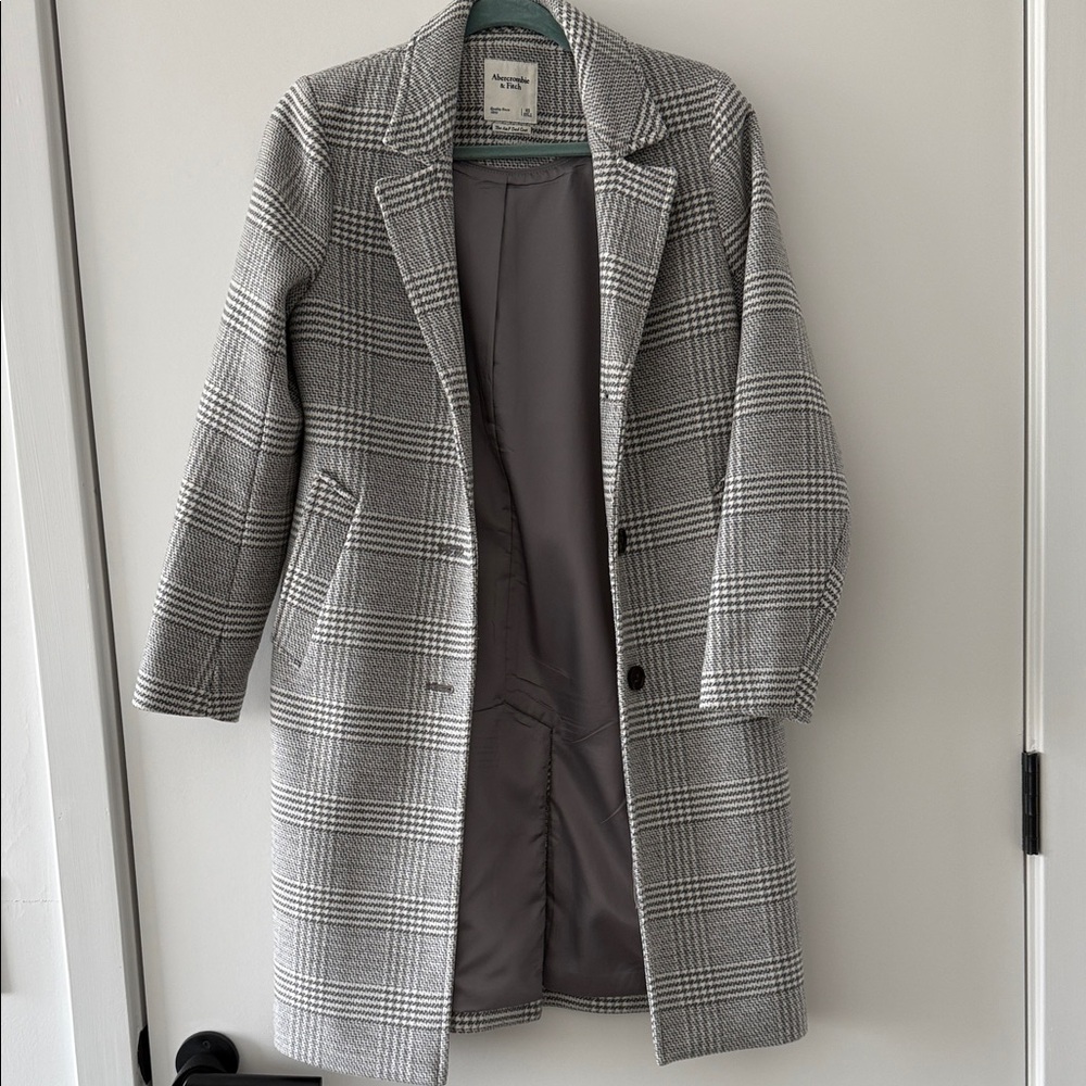 Abercrombie & Fitch Gray Plaid Trench Coat